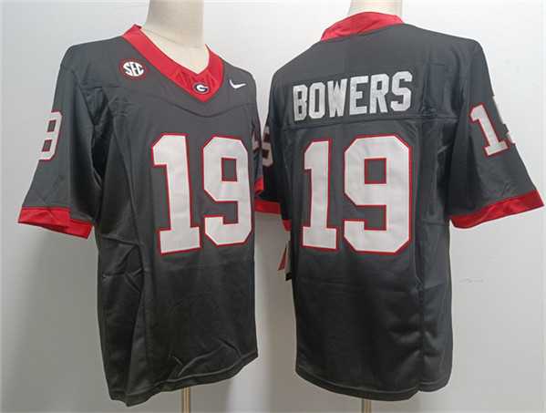 Men's Georgia Bulldogs #19 Brock Bowers Black Stitched Jersey,We sell and wholesale Men's Georgia Bulldogs #19 Brock Bowers Black Stitched Jersey on line form chian!